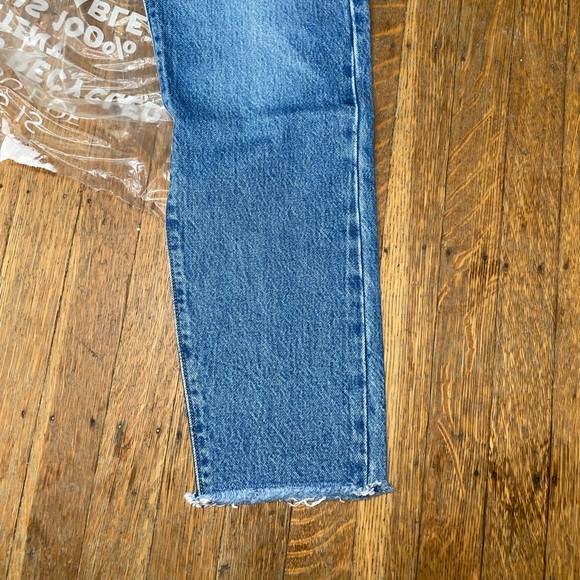 Levi’s boyfriend jeans🔗 - Picture 6 of 11